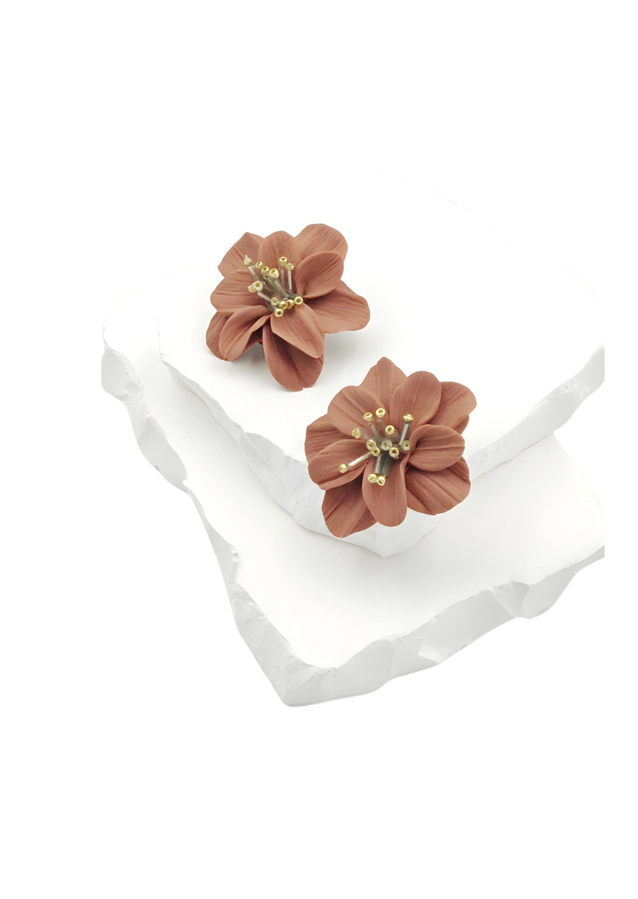 Mocha Mousse Flower